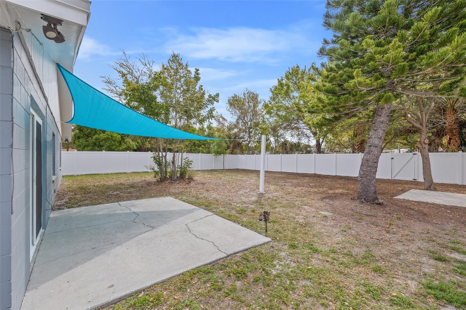 LAKEWOOD ESTATES SPIEWAK ADD - Residential Lease