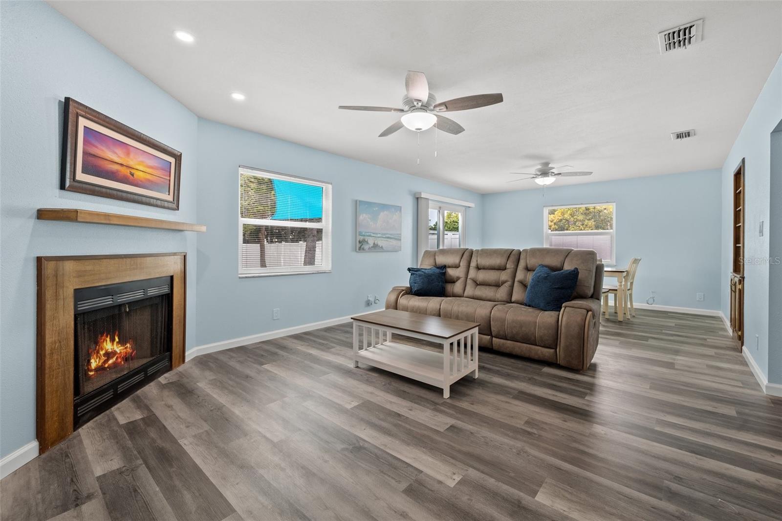 LAKEWOOD ESTATES SPIEWAK ADD - Residential Lease