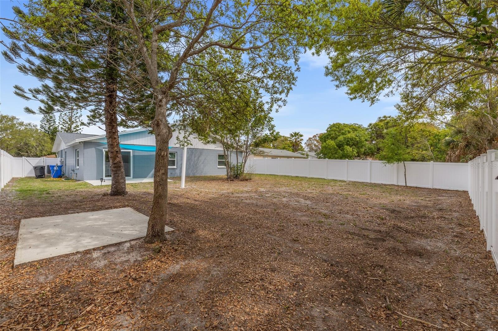 LAKEWOOD ESTATES SPIEWAK ADD - Residential Lease