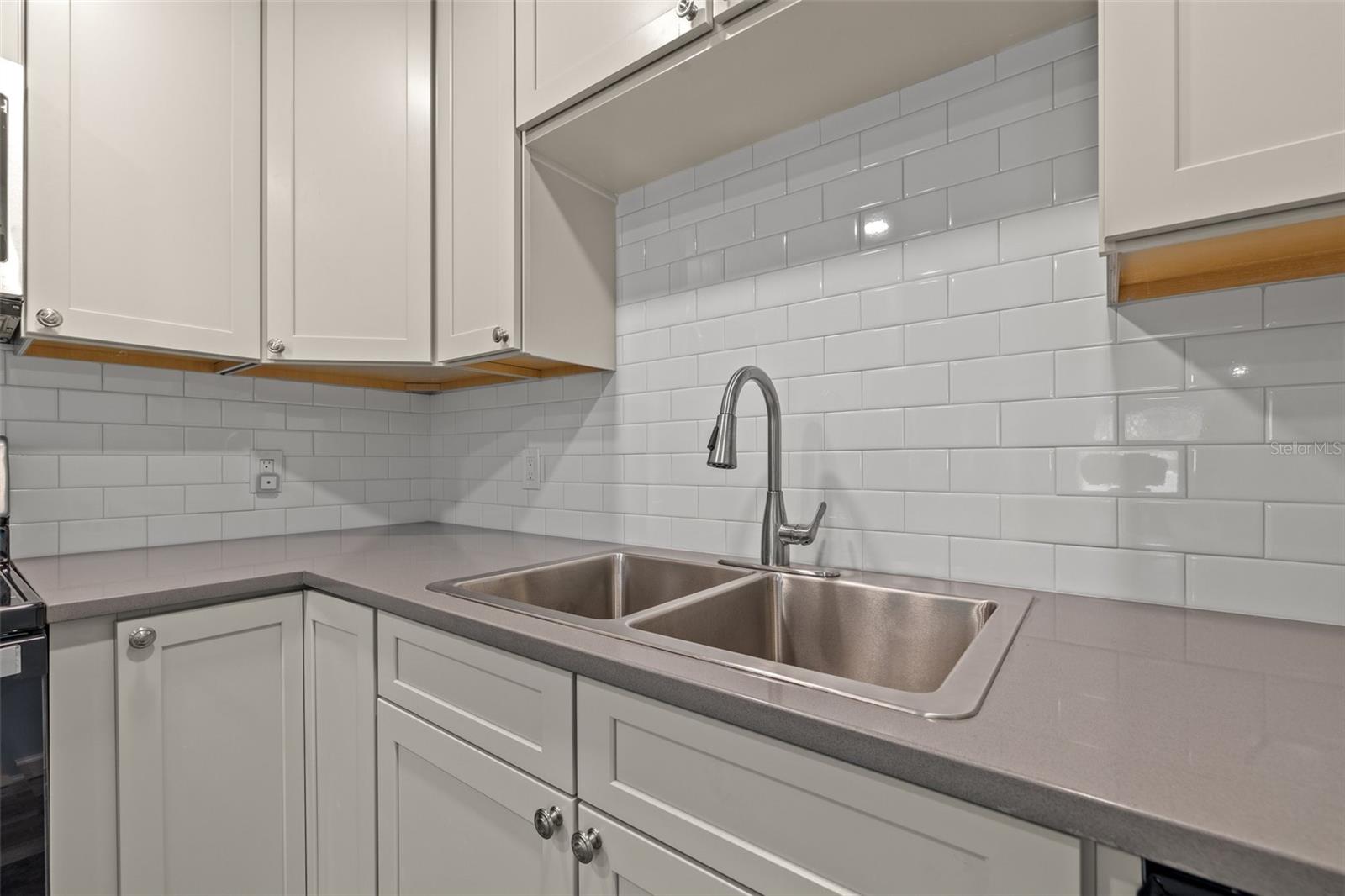 LAKEWOOD ESTATES SPIEWAK ADD - Residential Lease