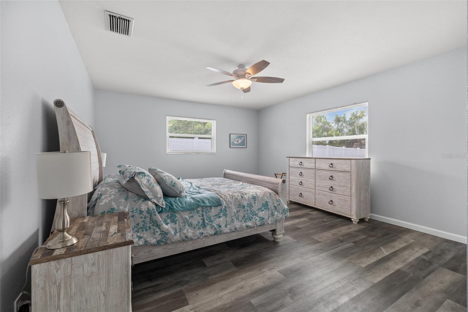 LAKEWOOD ESTATES SPIEWAK ADD - Residential Lease