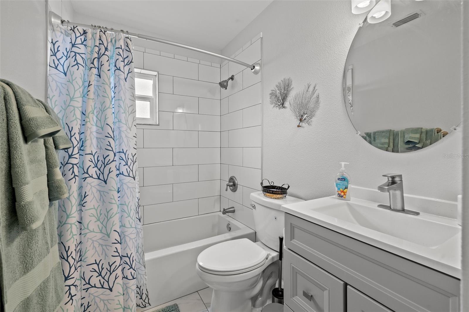 LAKEWOOD ESTATES SPIEWAK ADD - Residential Lease