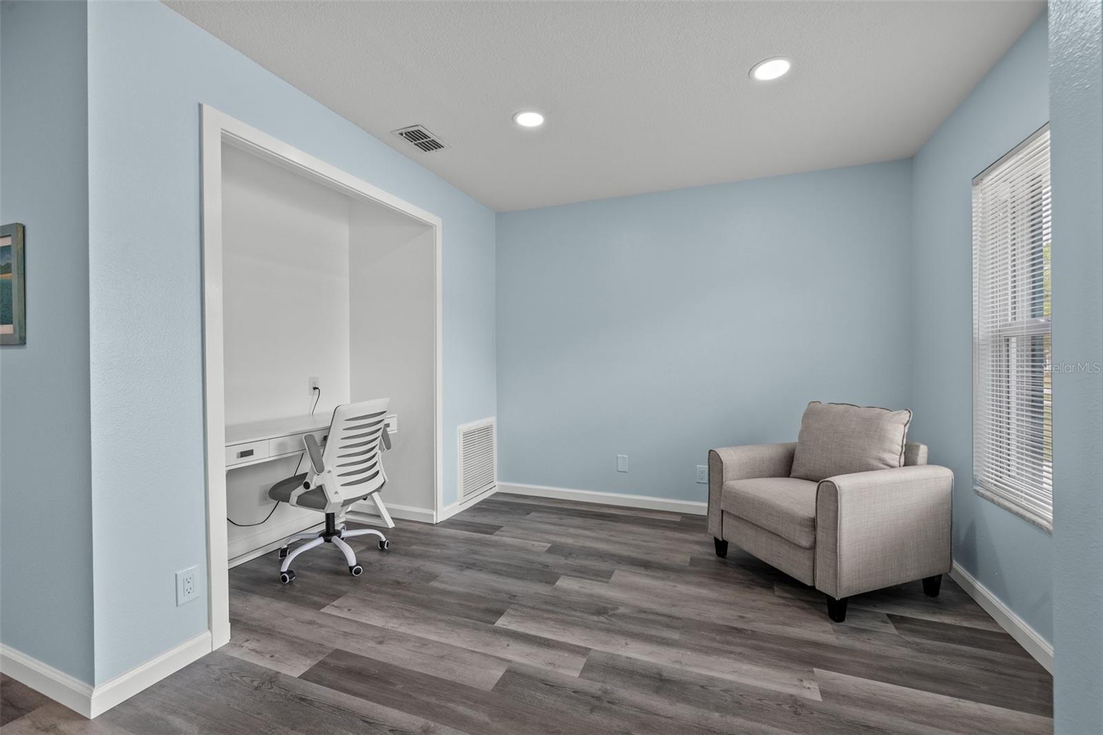 LAKEWOOD ESTATES SPIEWAK ADD - Residential Lease