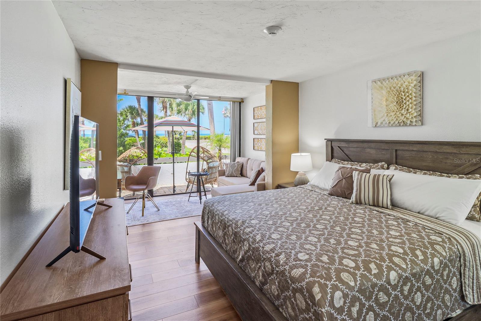 BAYPORT BCH & TEN PH C - Residential Lease