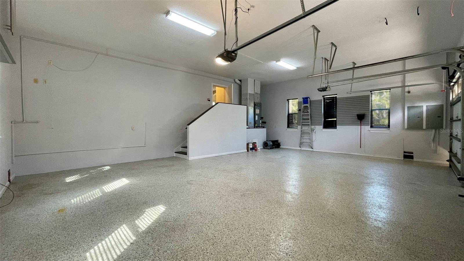 SUNSET PARK - Residential