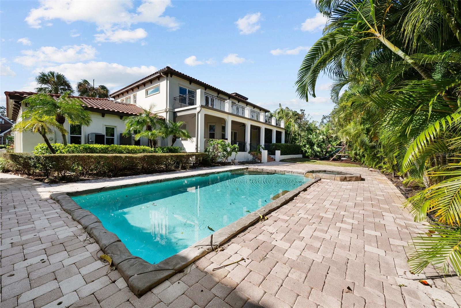 SUNSET PARK - Residential