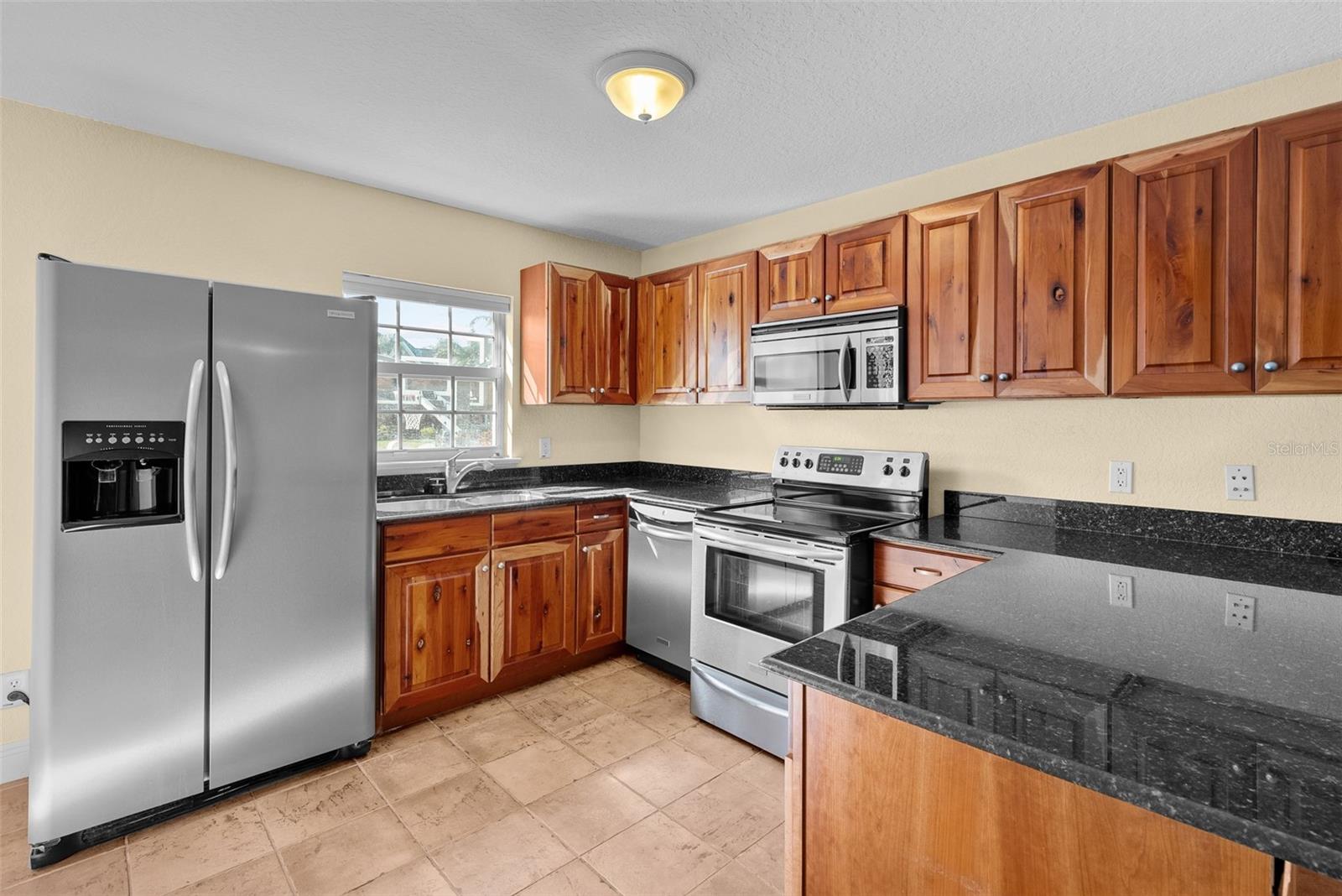 SUNSET PARK - Residential