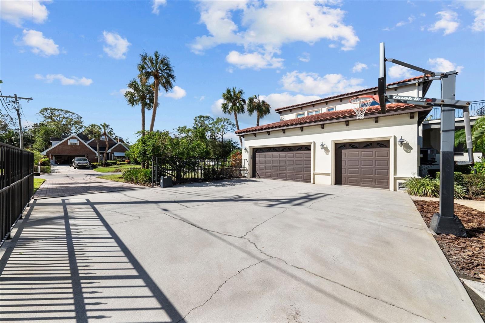 SUNSET PARK - Residential