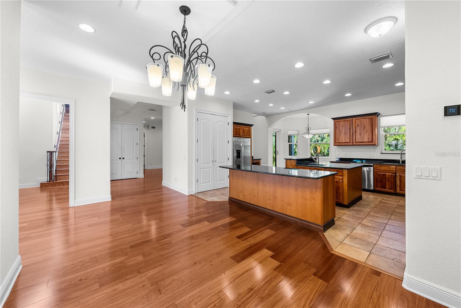 SUNSET PARK - Residential