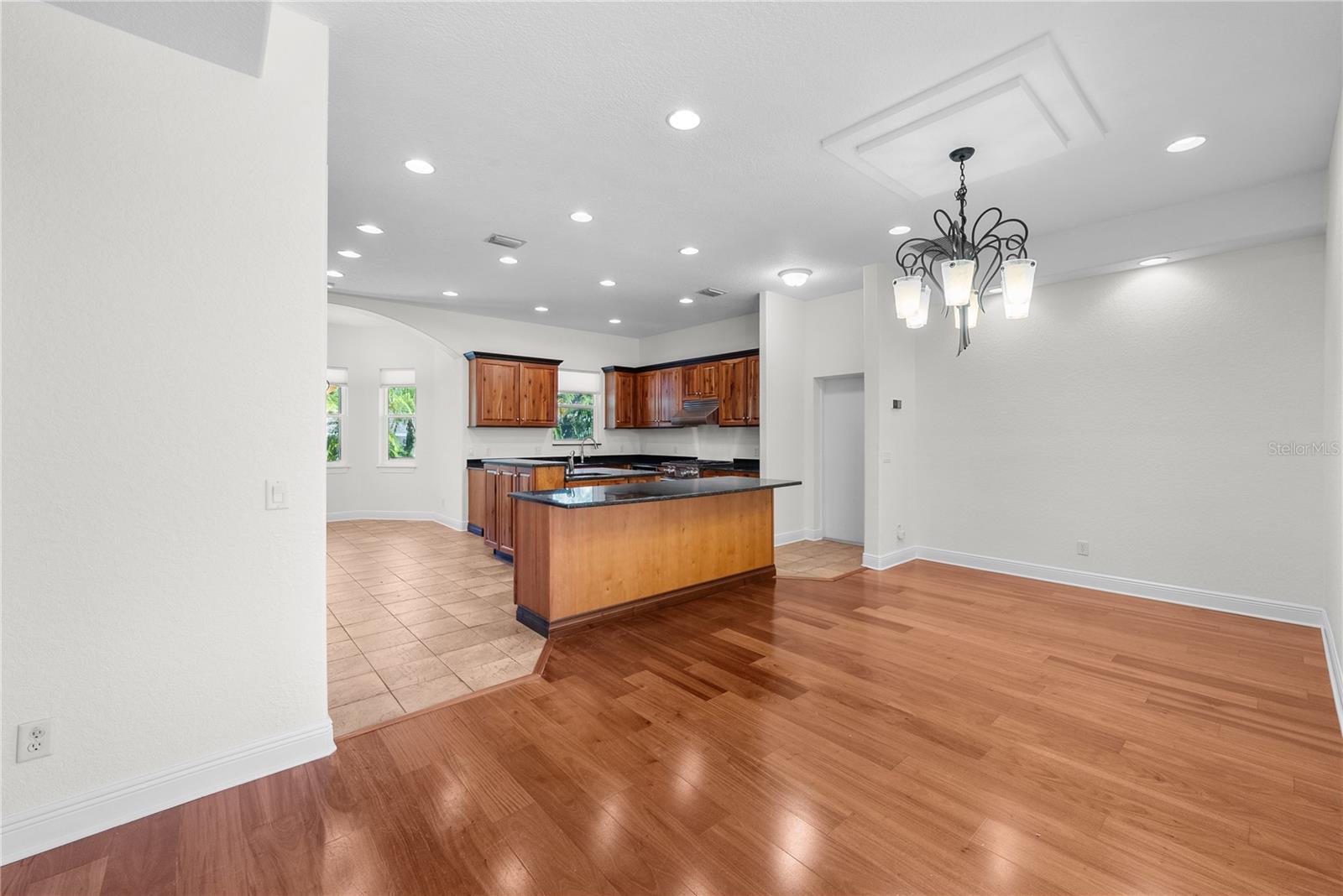 SUNSET PARK - Residential