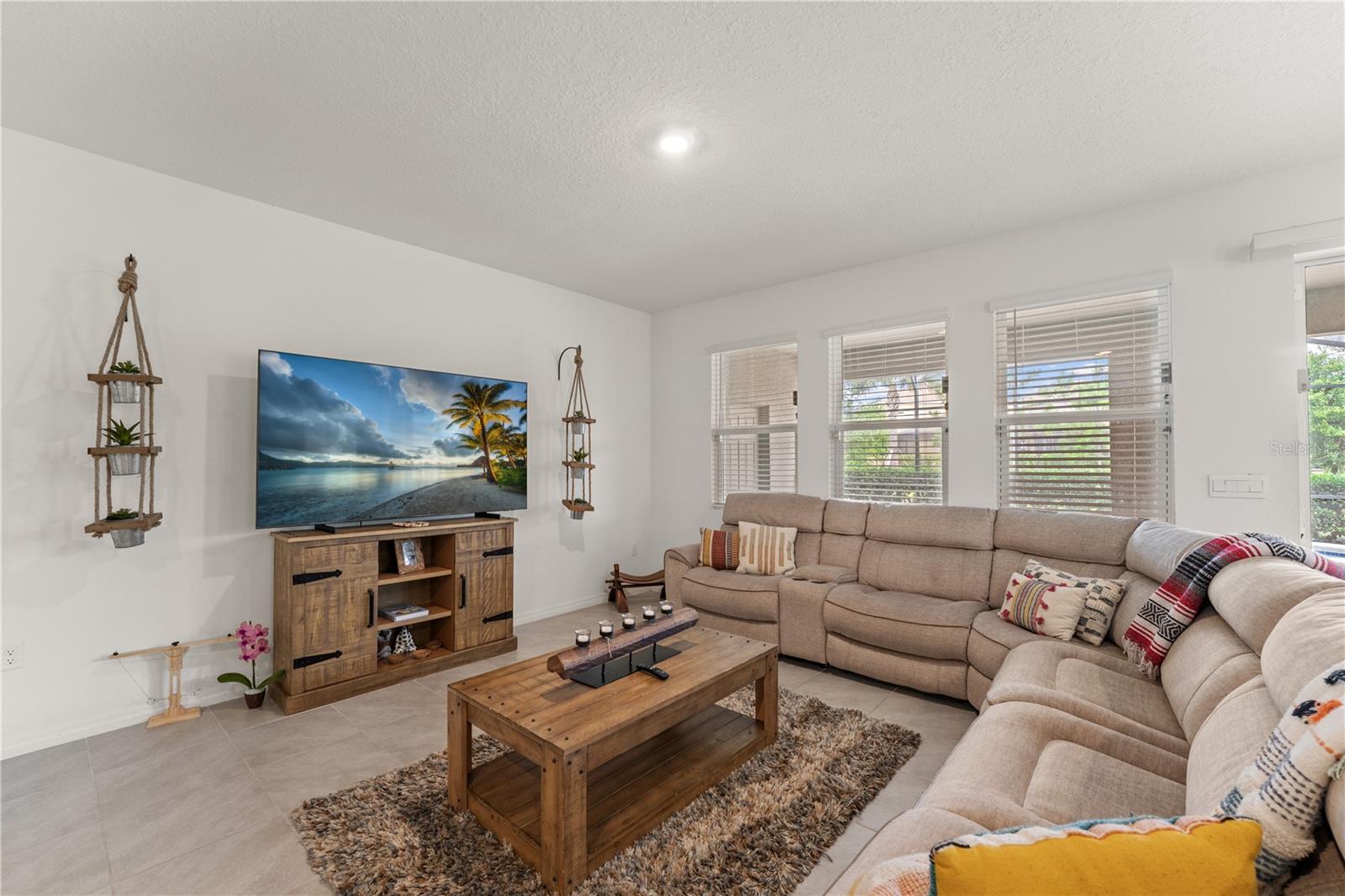 SOLTERRA PH 2D - Residential