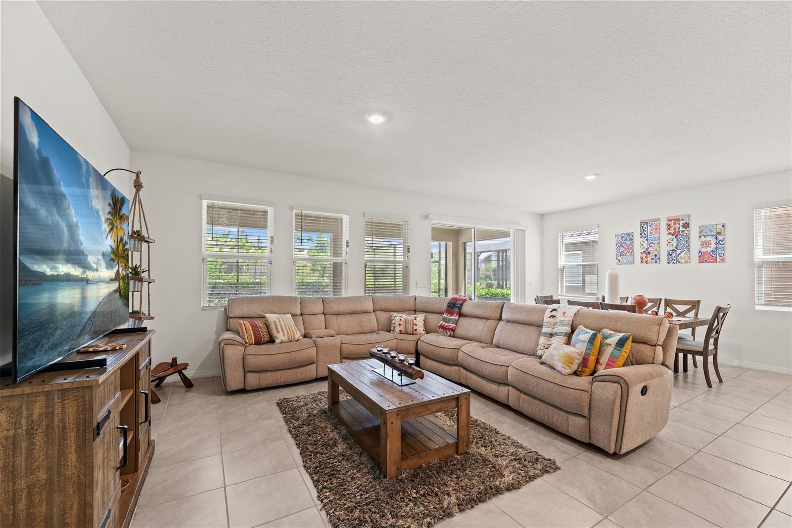 SOLTERRA PH 2D - Residential