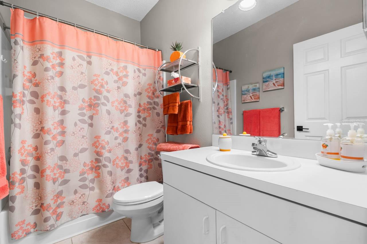 RADISON 02 CONDO - Residential Lease