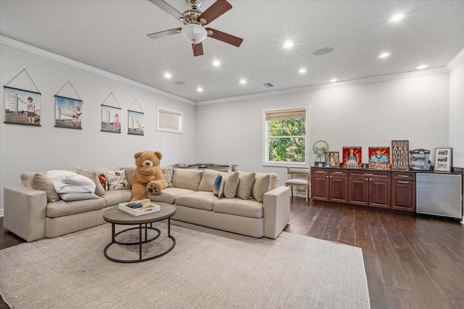 HAMMOCK OAKS RESERVE - Residential