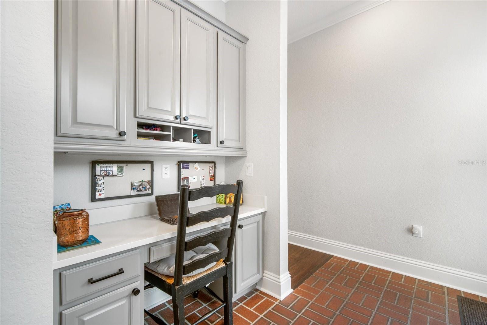 HAMMOCK OAKS RESERVE - Residential