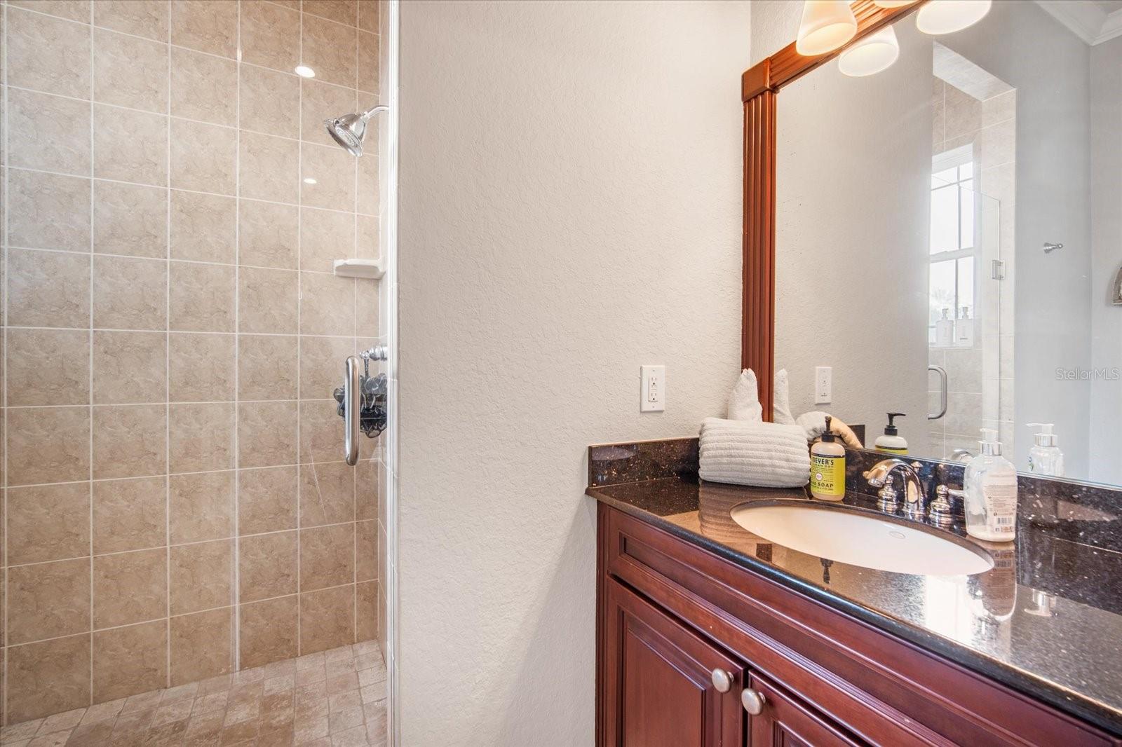 HAMMOCK OAKS RESERVE - Residential