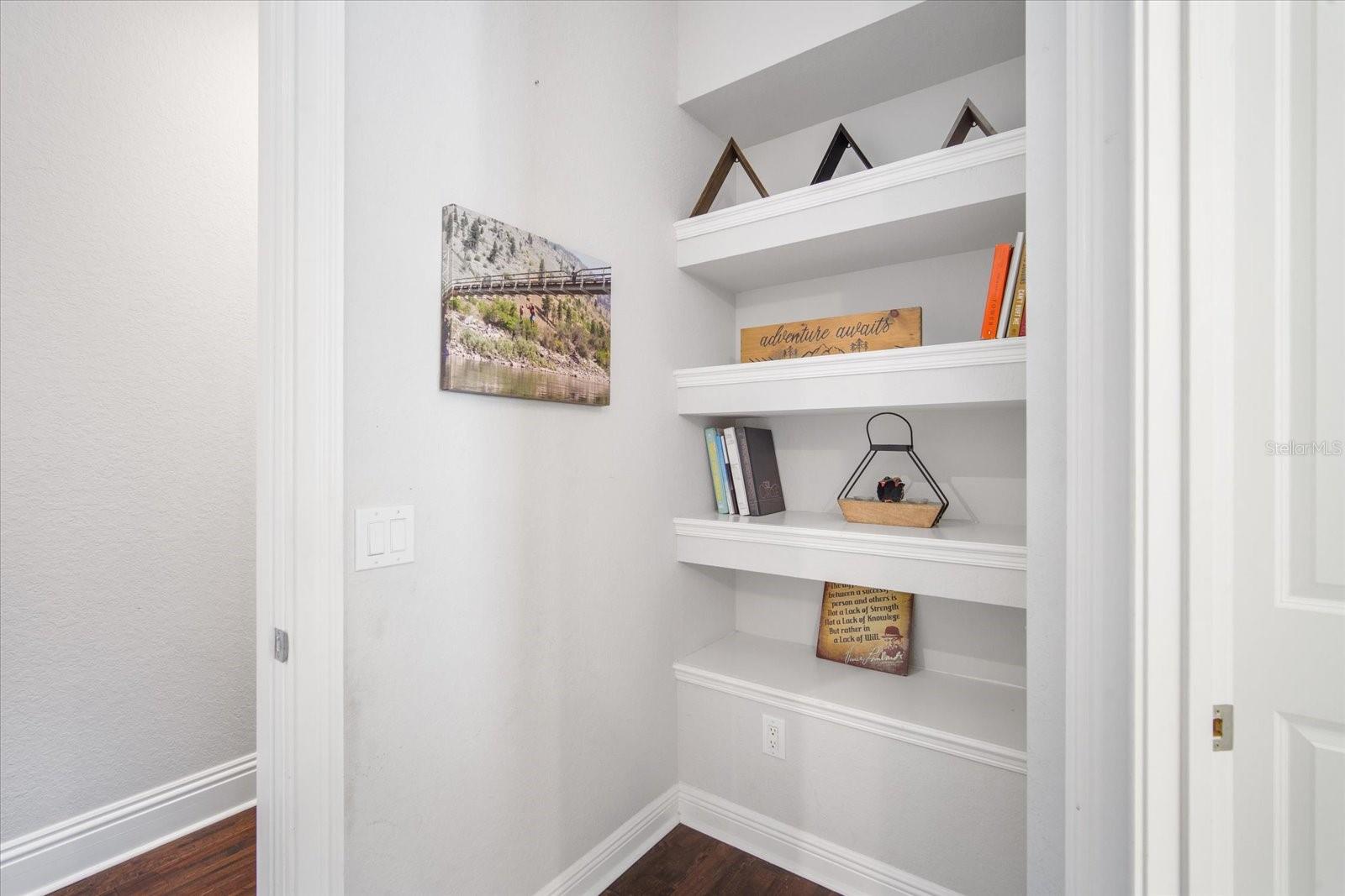 HAMMOCK OAKS RESERVE - Residential