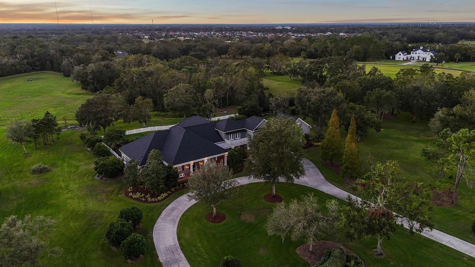 HAMMOCK OAKS RESERVE - Residential