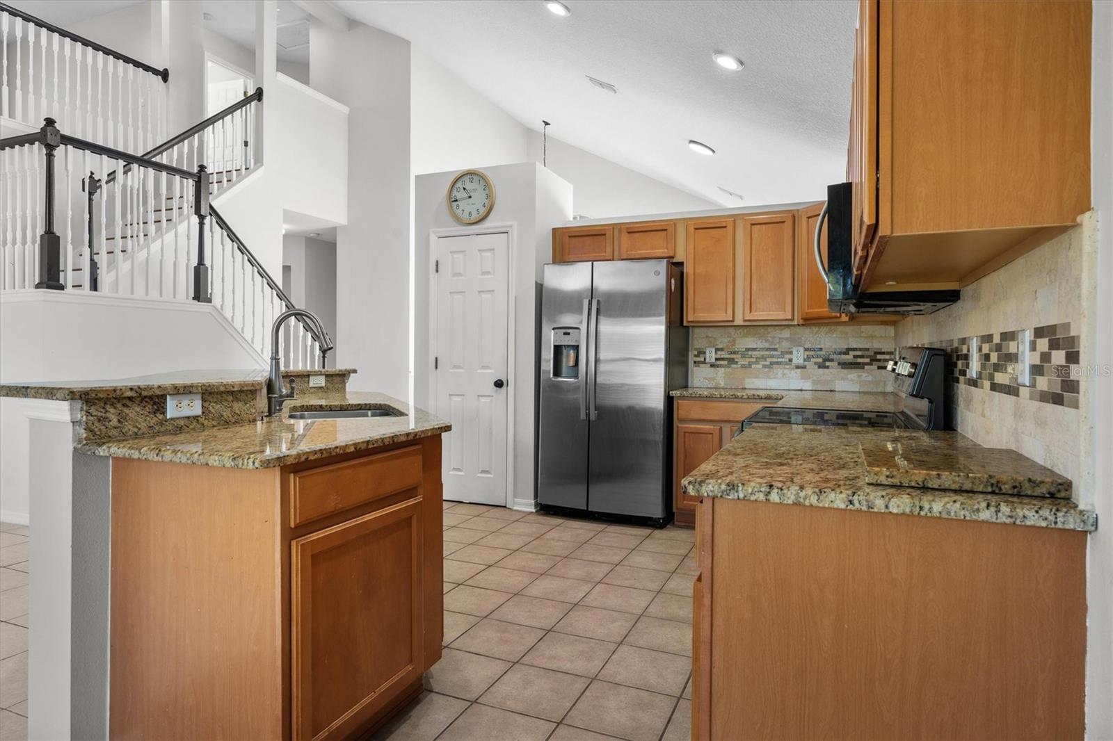 AVALON LAKES PH 01 VILLAGE I & J - Residential Lease