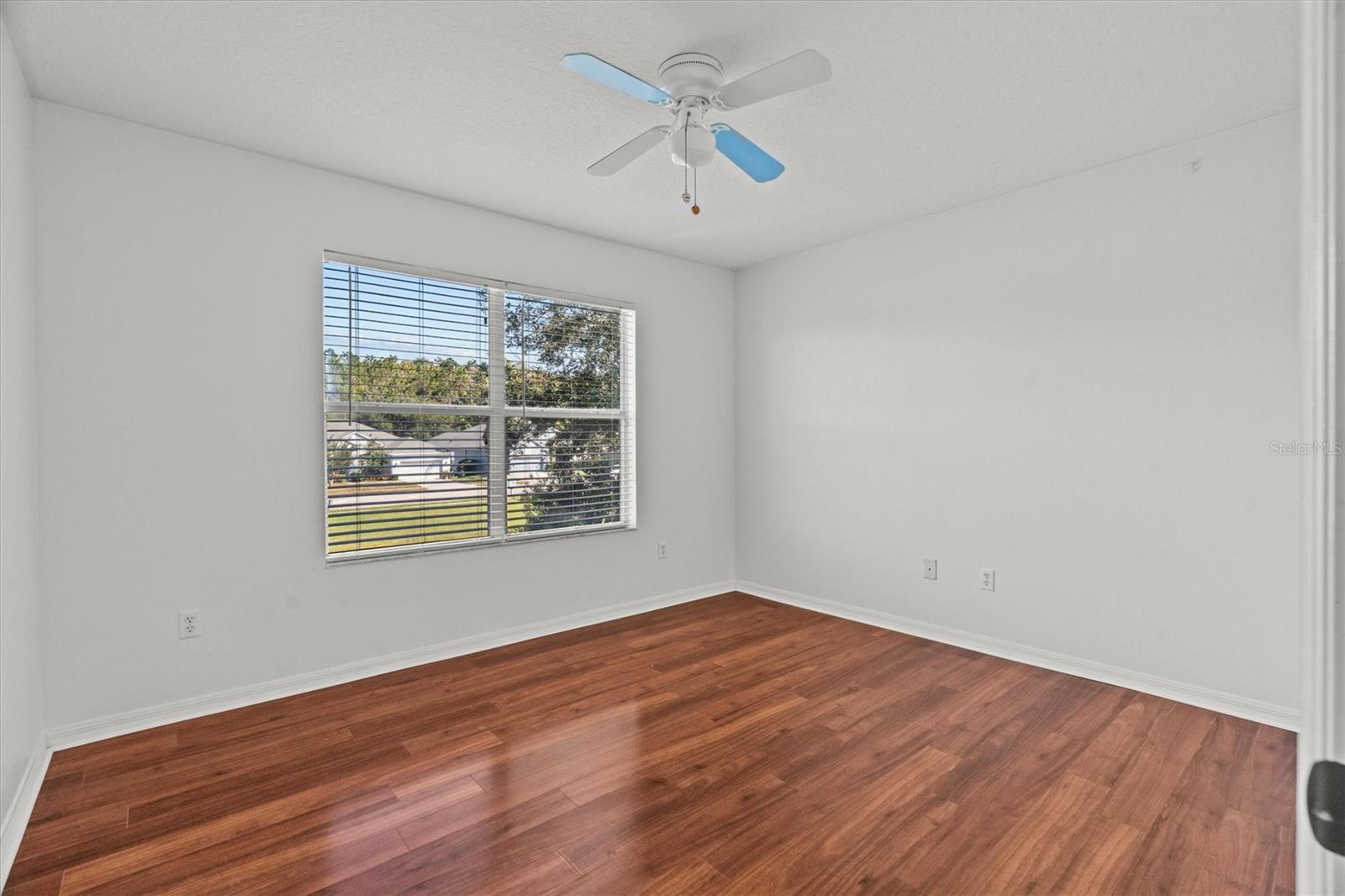 AVALON LAKES PH 01 VILLAGE I & J - Residential Lease