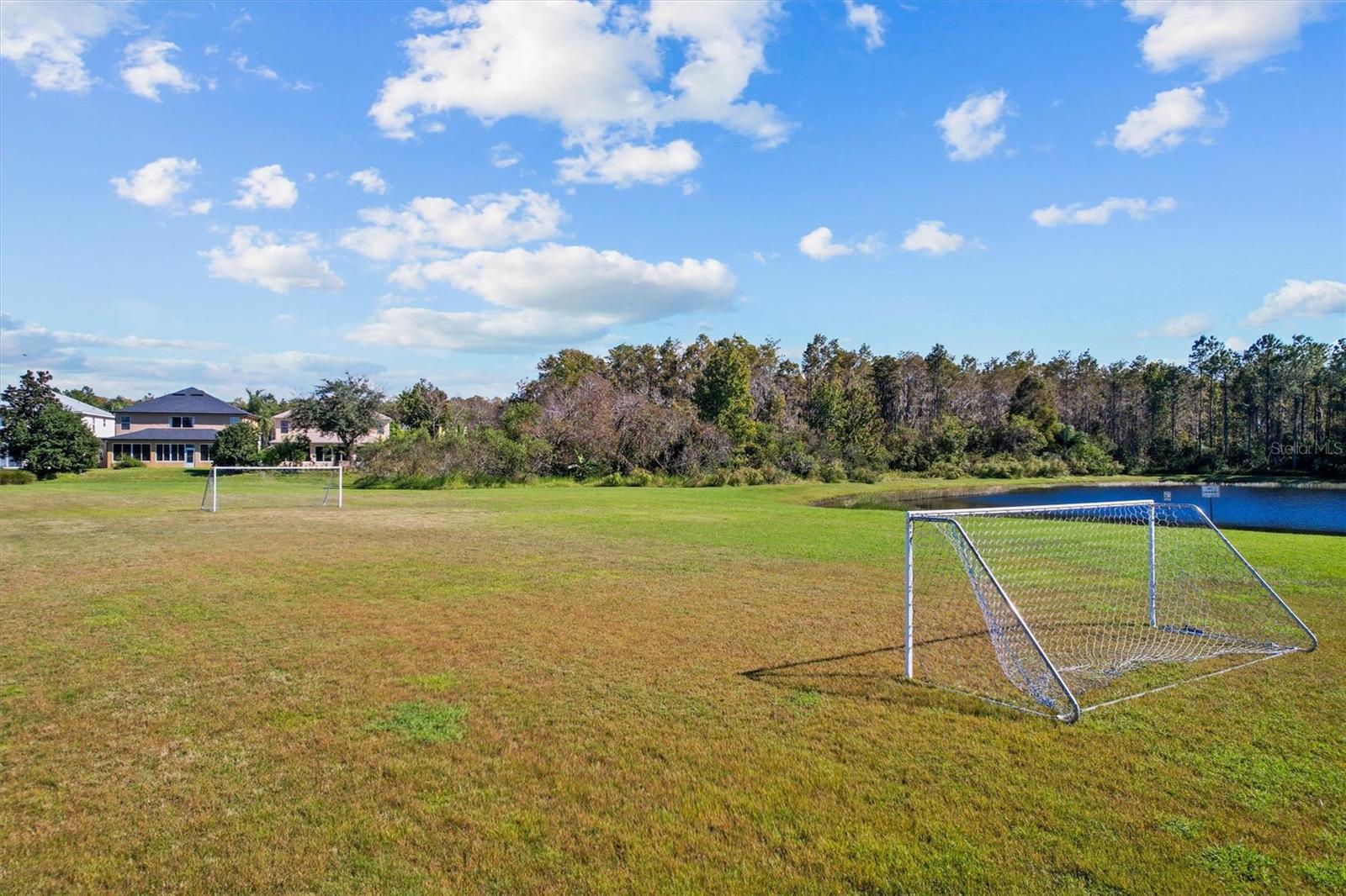 AVALON LAKES PH 01 VILLAGE I & J - Residential Lease