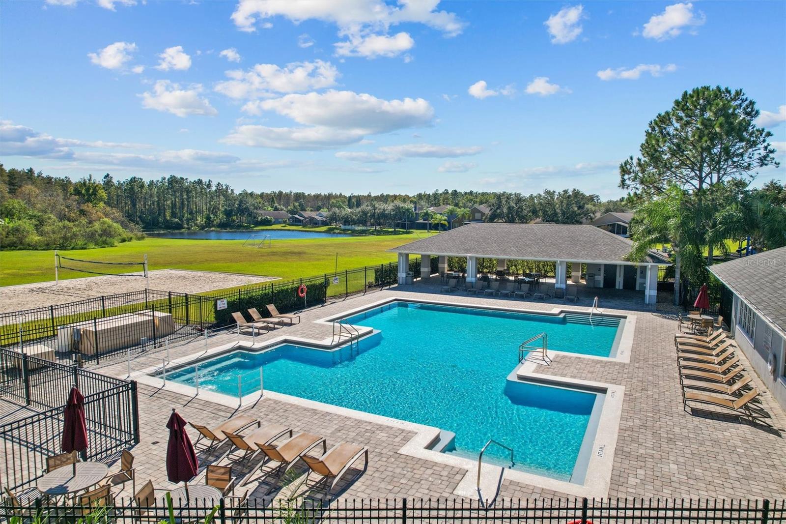 AVALON LAKES PH 01 VILLAGE I & J - Residential Lease