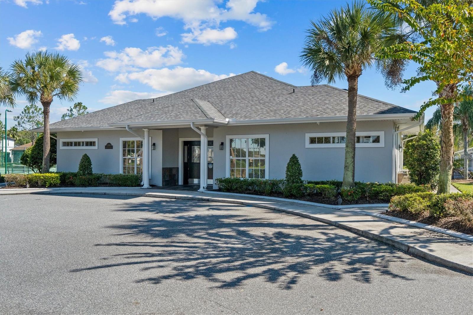 AVALON LAKES PH 01 VILLAGE I & J - Residential Lease