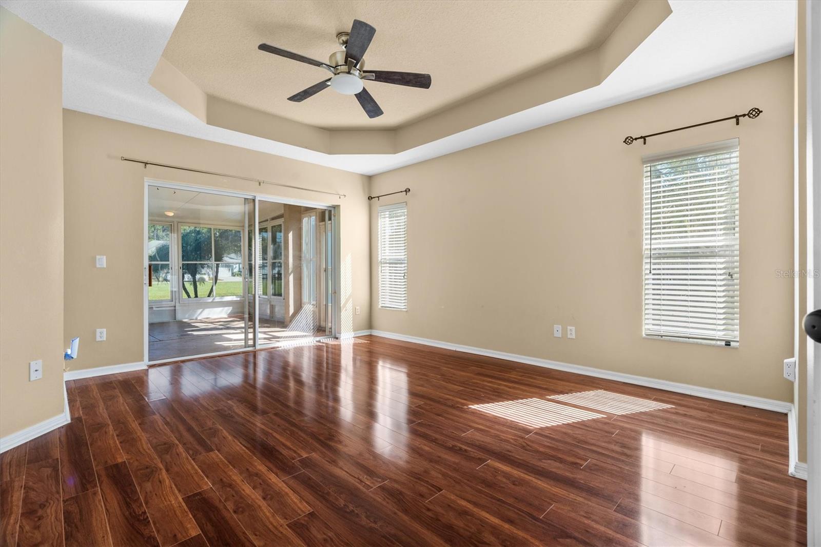 AVALON LAKES PH 01 VILLAGE I & J - Residential Lease