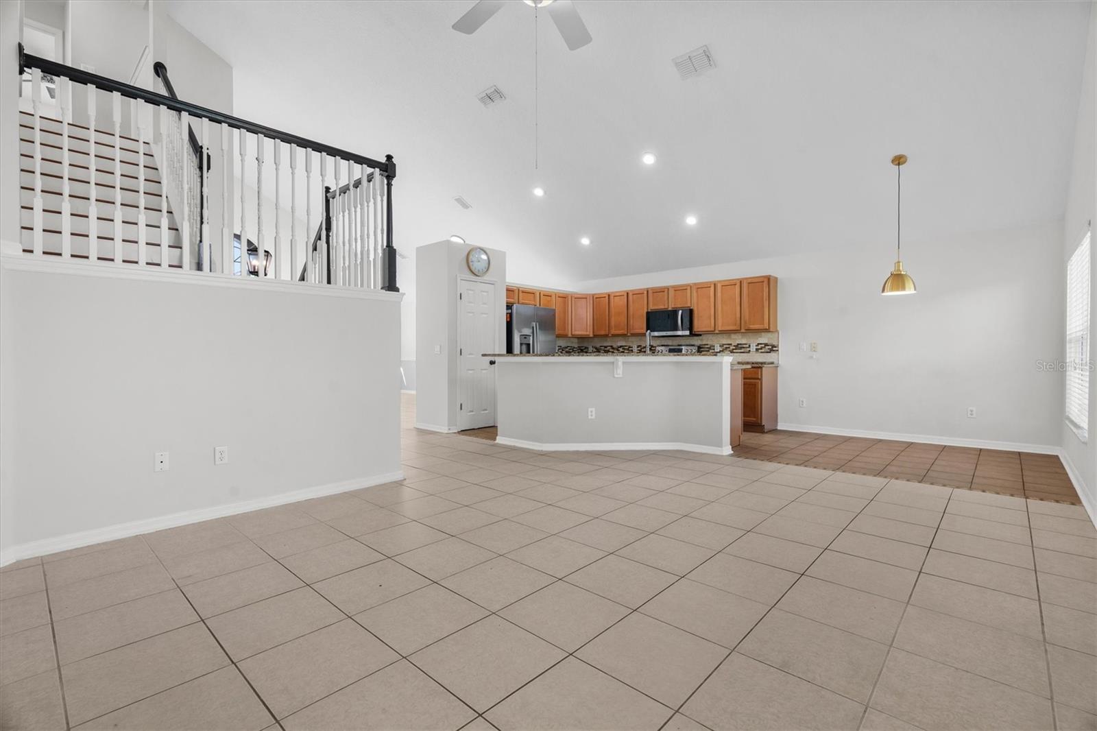 AVALON LAKES PH 01 VILLAGE I & J - Residential Lease