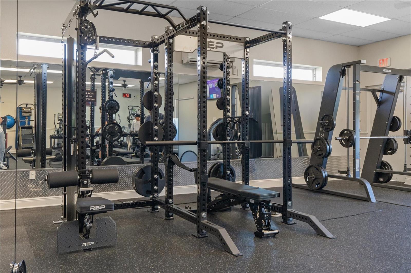 AVALON LAKES PH 01 VILLAGE I & J - Residential Lease