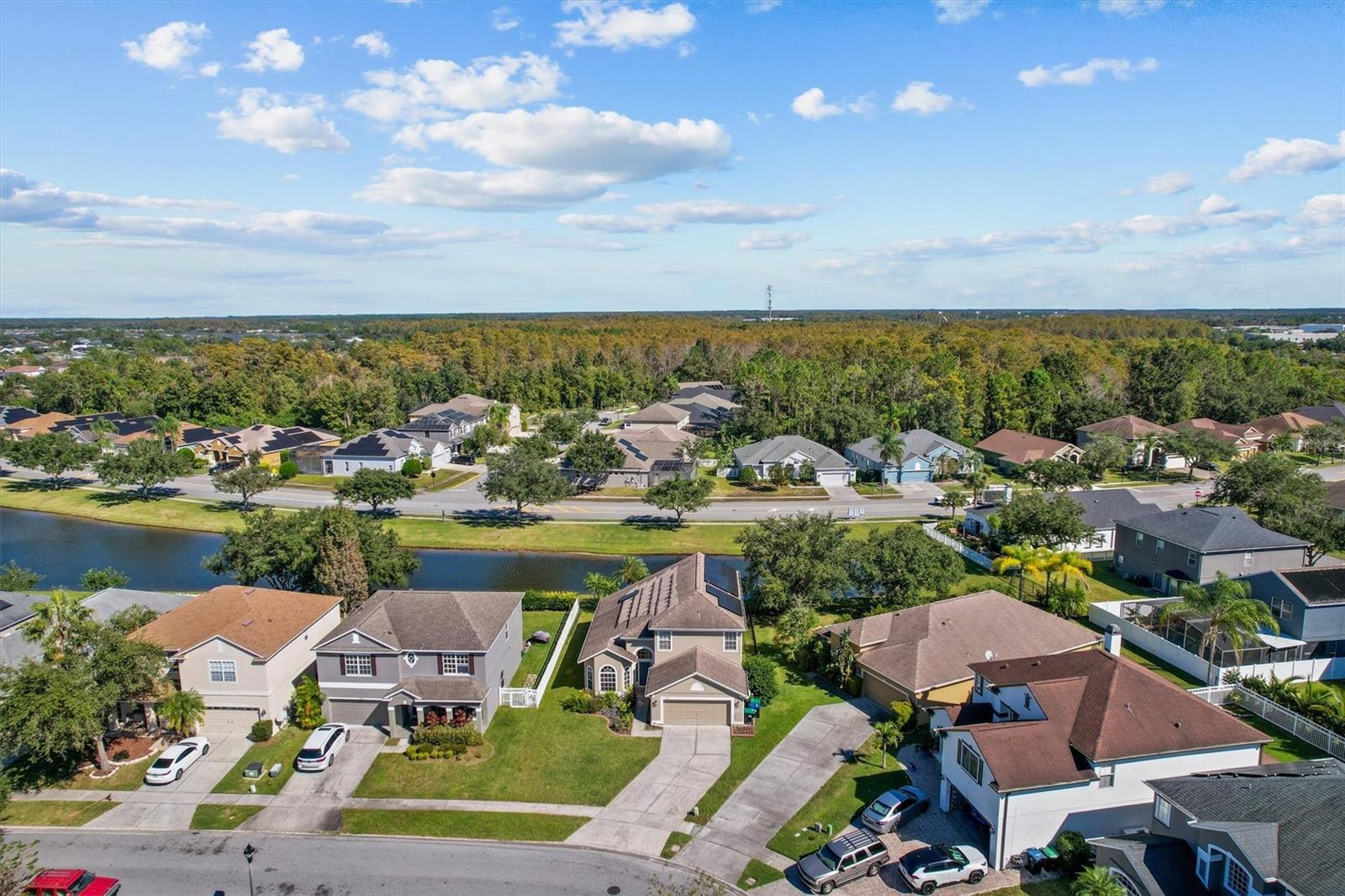 AVALON LAKES PH 01 VILLAGE I & J - Residential Lease