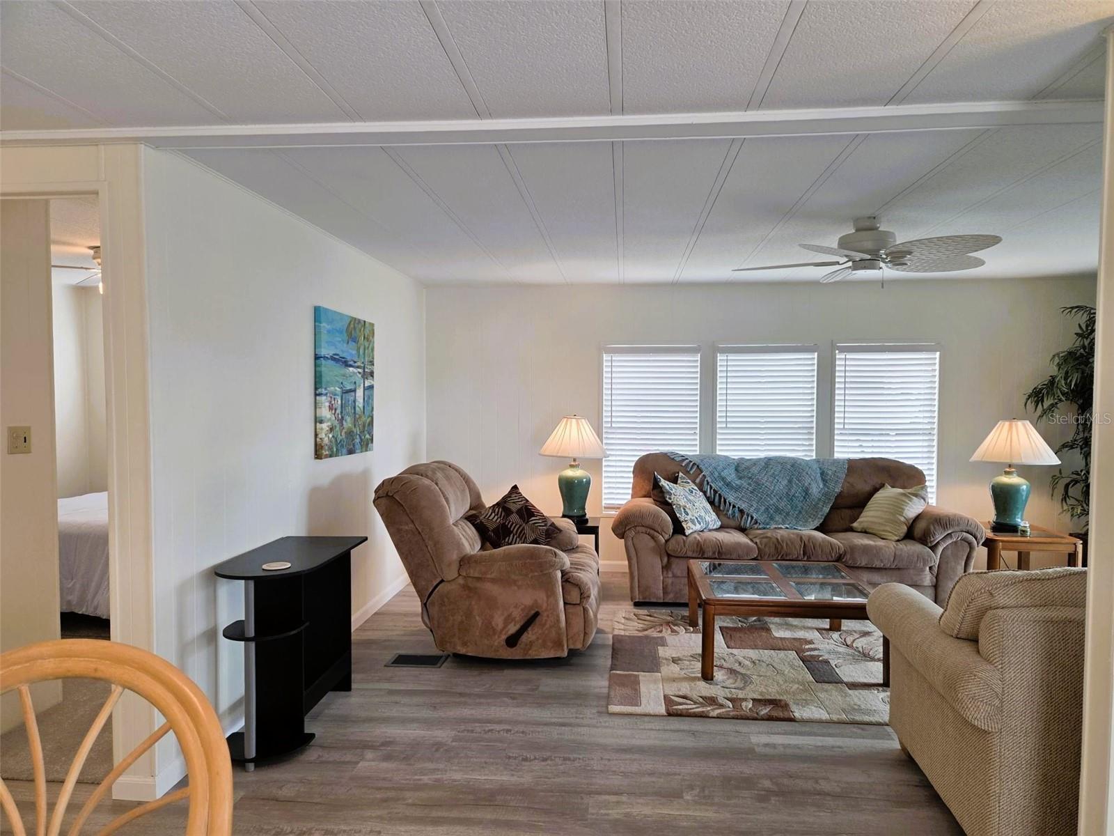 OAKWOOD MANOR - Residential