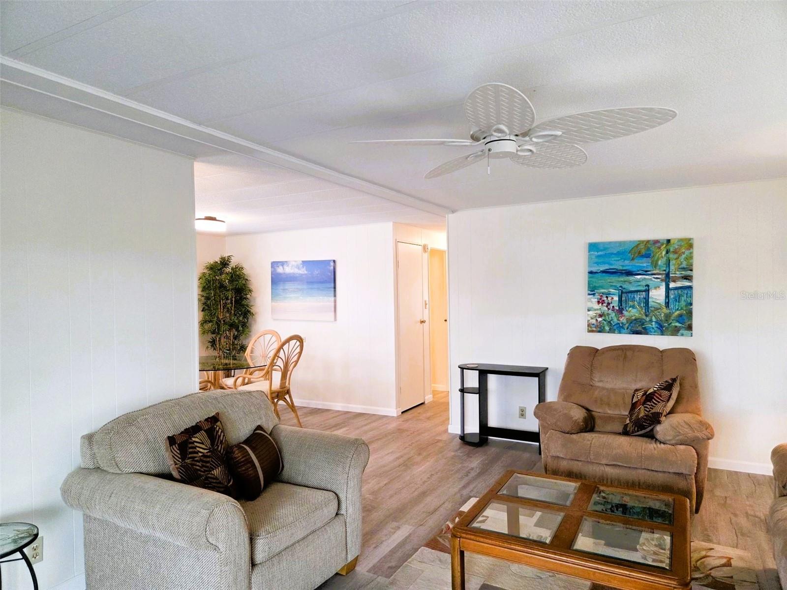 OAKWOOD MANOR - Residential