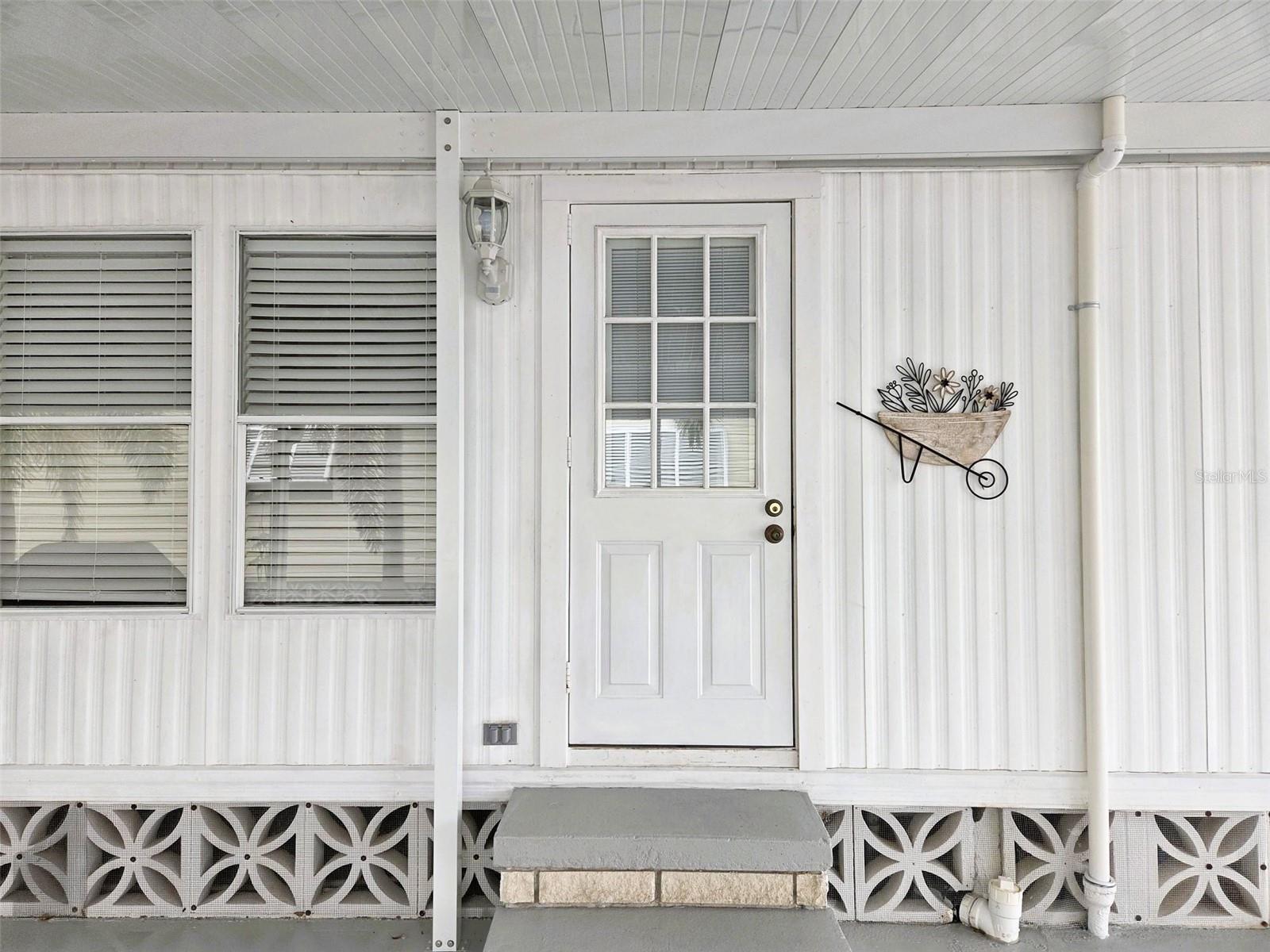 OAKWOOD MANOR - Residential