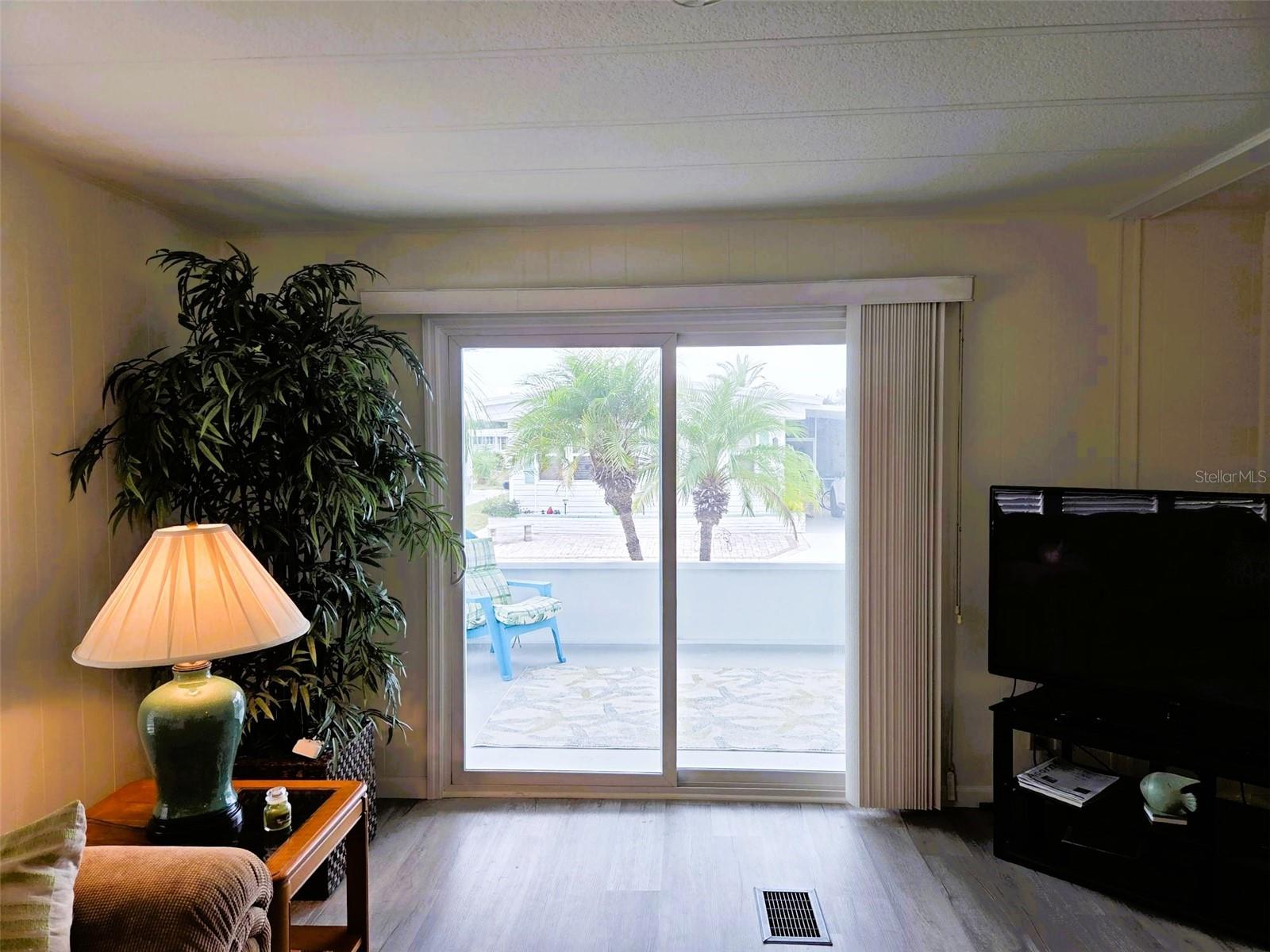 OAKWOOD MANOR - Residential