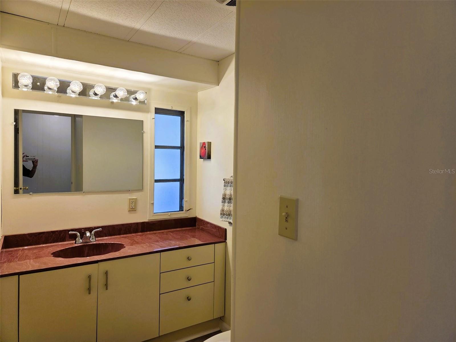 OAKWOOD MANOR - Residential