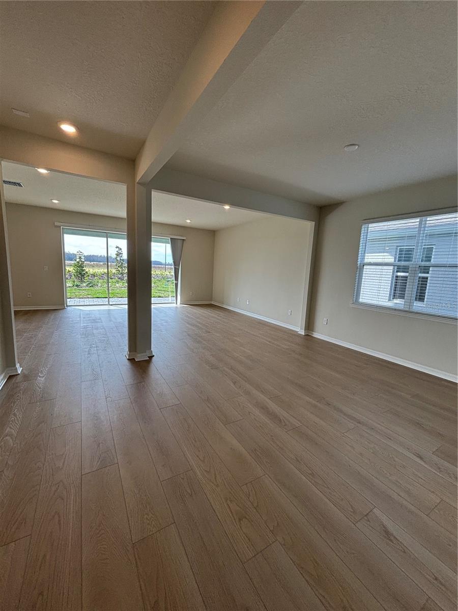 6798 WILLOW VIEW AVENUE