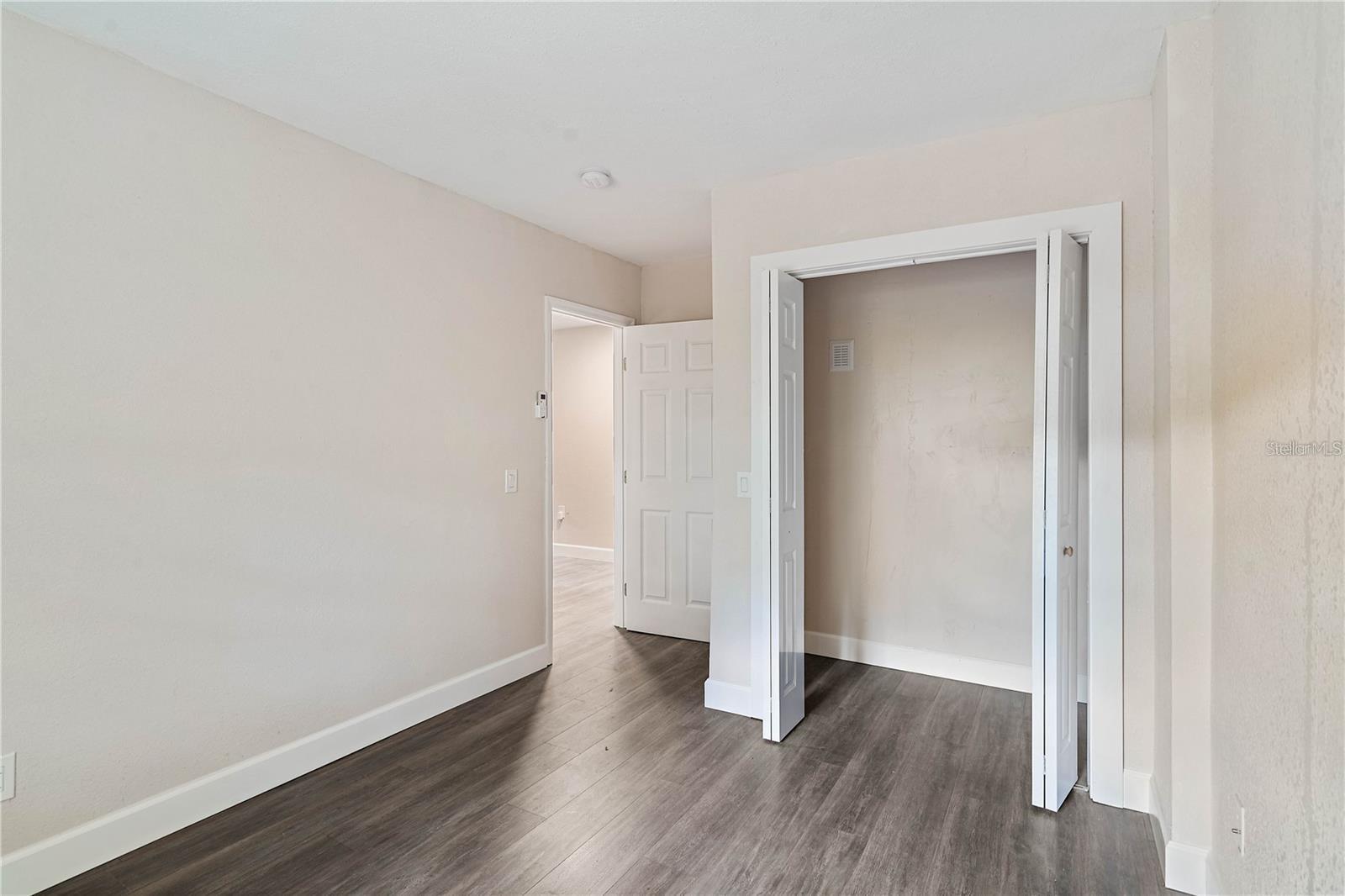 PINELLAS PARK - Residential Income