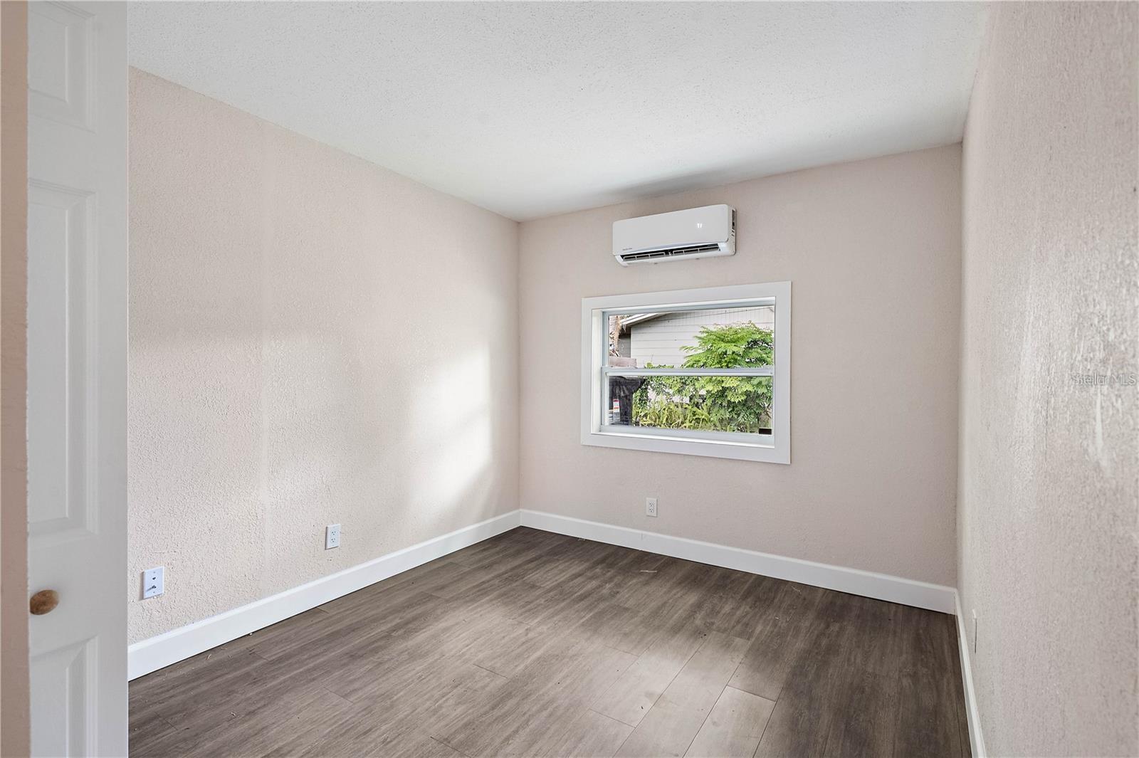 PINELLAS PARK - Residential Income