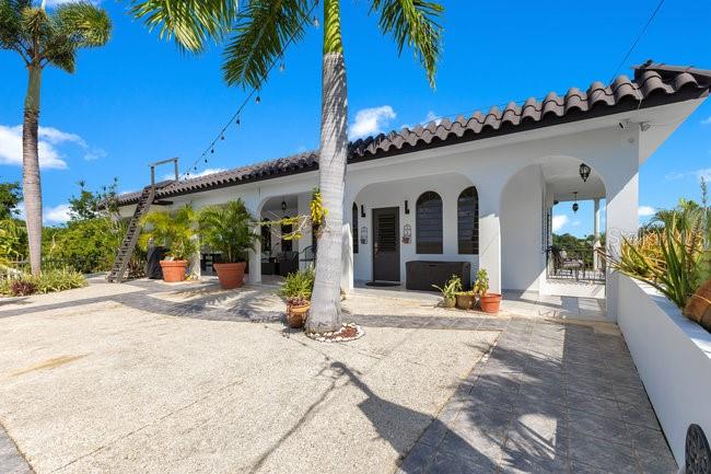 SECTOR LA JOYA BARRIO ENSENADA - Residential