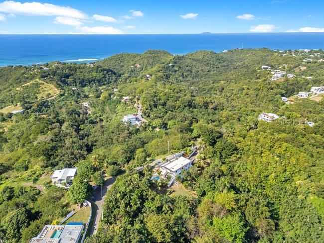 SECTOR LA JOYA BARRIO ENSENADA - Residential