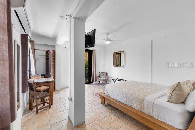 SECTOR LA JOYA BARRIO ENSENADA - Residential