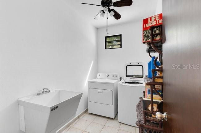 SECTOR LA JOYA BARRIO ENSENADA - Residential