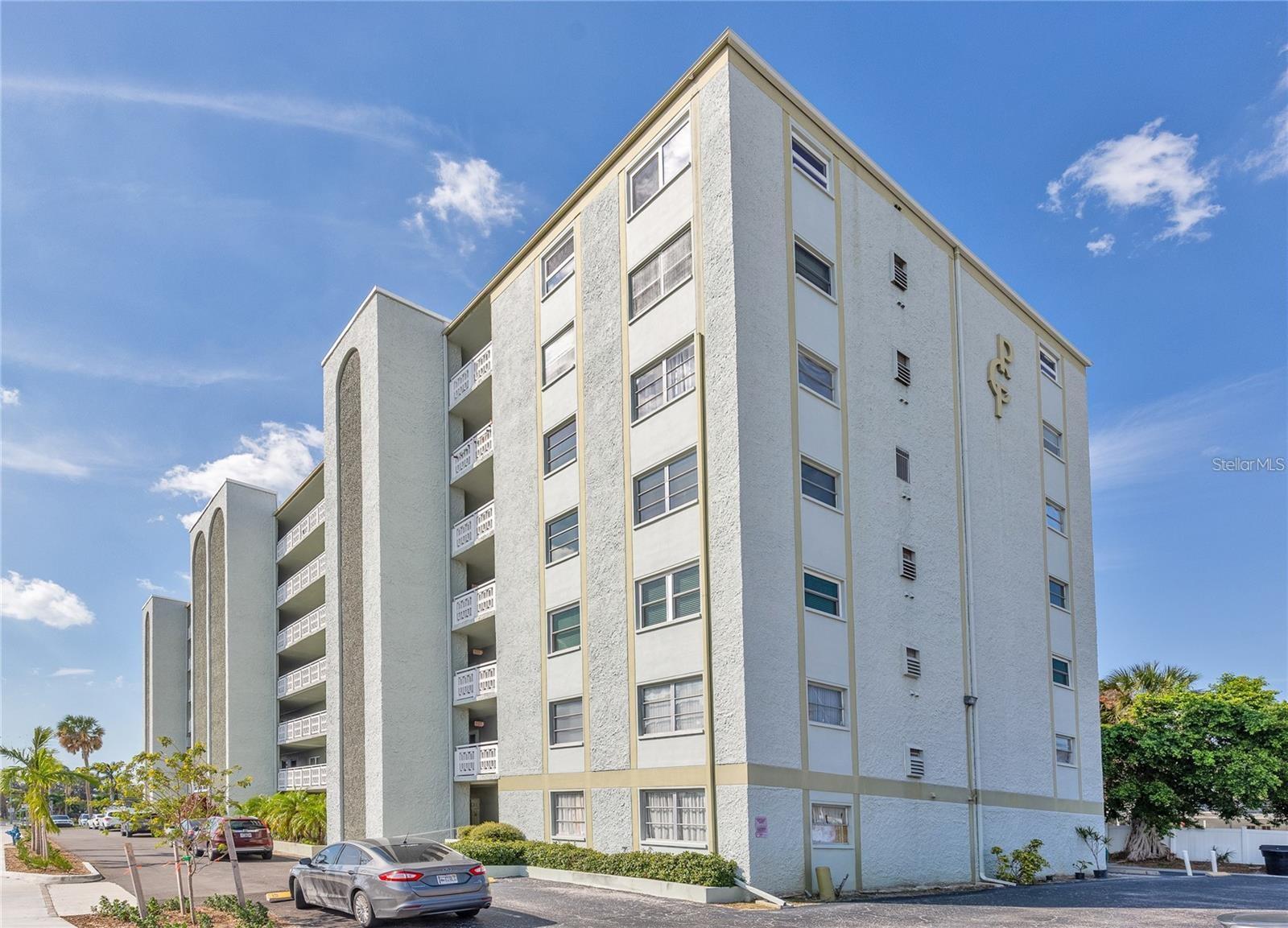 PARK CENTRAL TOWERS CONDO - Residential