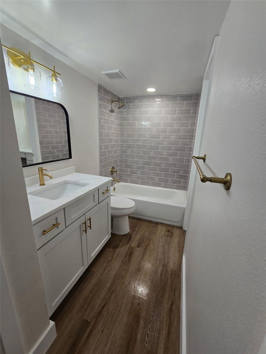 PARK CENTRAL TOWERS CONDO - Residential