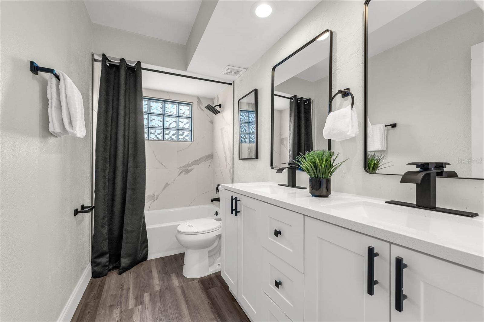 WOODLANDS SEC 5 - Residential Lease