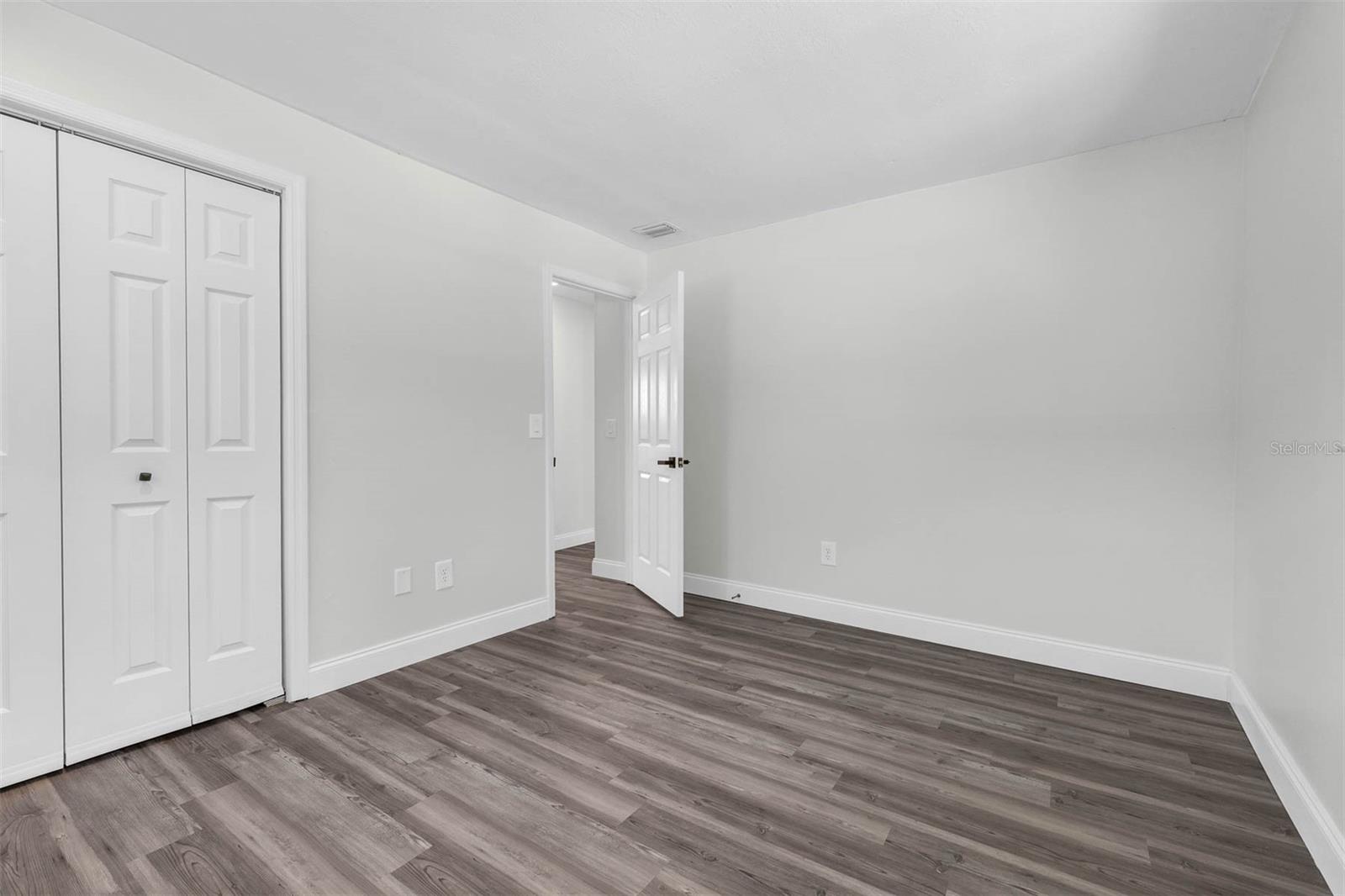 WOODLANDS SEC 5 - Residential Lease