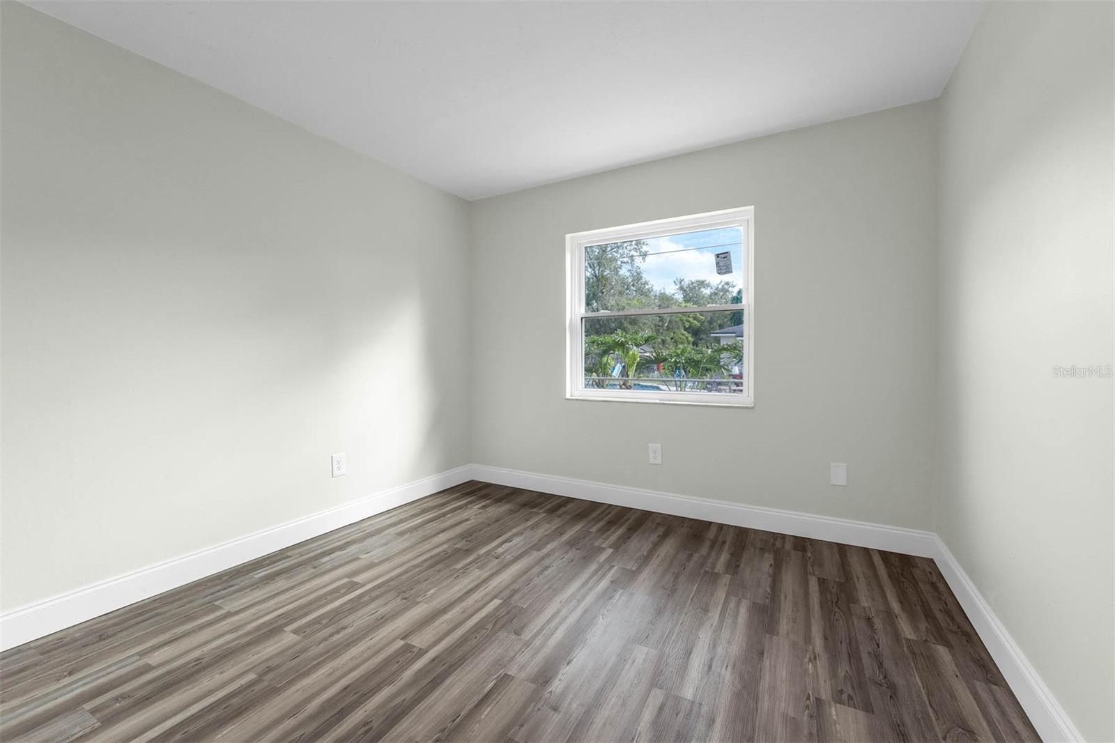 WOODLANDS SEC 5 - Residential Lease