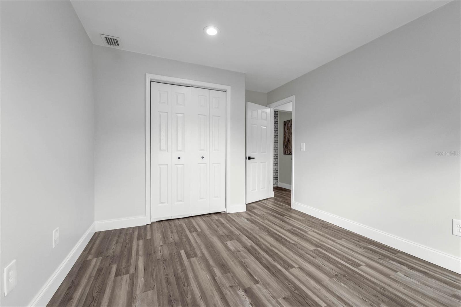 WOODLANDS SEC 5 - Residential Lease