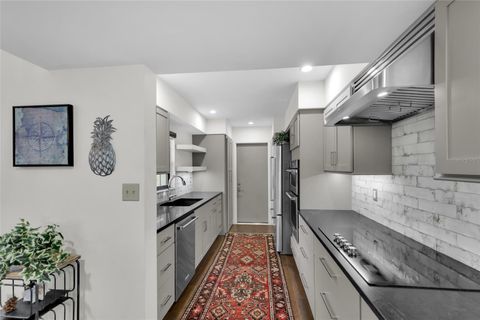 Tiny photo for 1111 Lakeshore Dr #A3, Eustis, FL 32726 (MLS # G5101315)